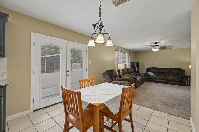 283 Indian Falls S, Montgomery, TX 77316