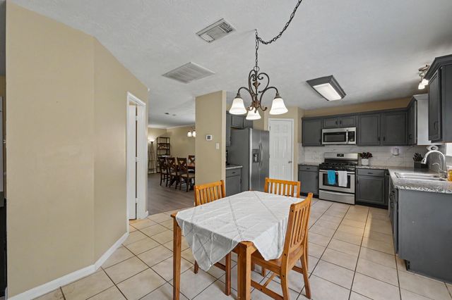 283 Indian Falls S, Montgomery, TX 77316
