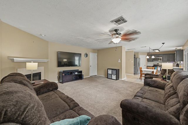 283 Indian Falls S, Montgomery, TX 77316