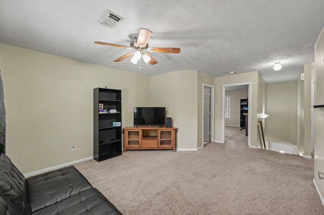 283 Indian Falls S, Montgomery, TX 77316
