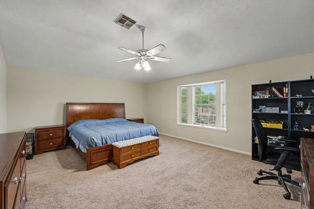 283 Indian Falls S, Montgomery, TX 77316