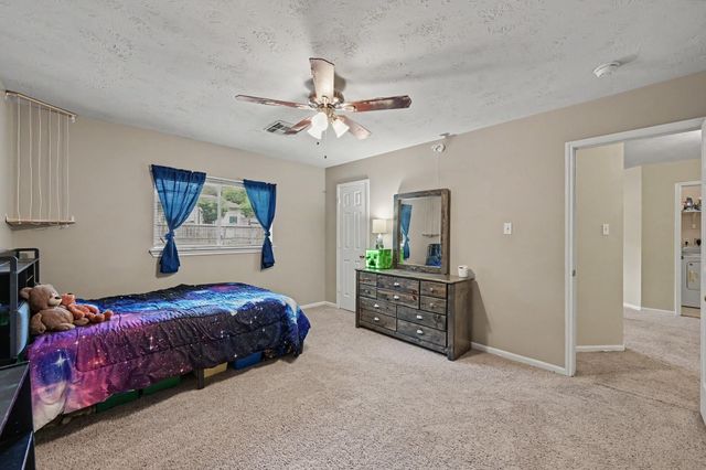 283 Indian Falls S, Montgomery, TX 77316