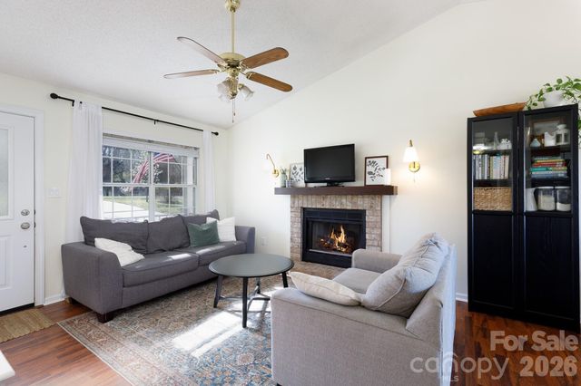 1095 Deer Track Drive, Rock Hill, SC 29732