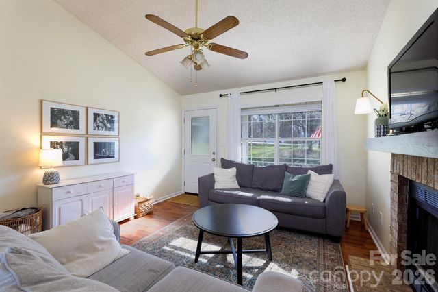 1095 Deer Track Drive, Rock Hill, SC 29732