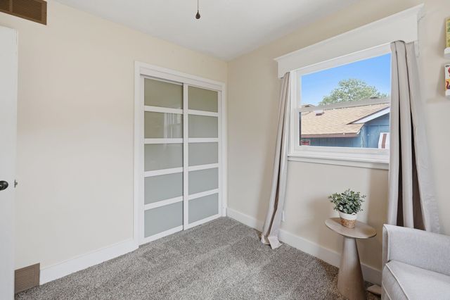 8125 E Indianapolis St, Wichita, KS 67207