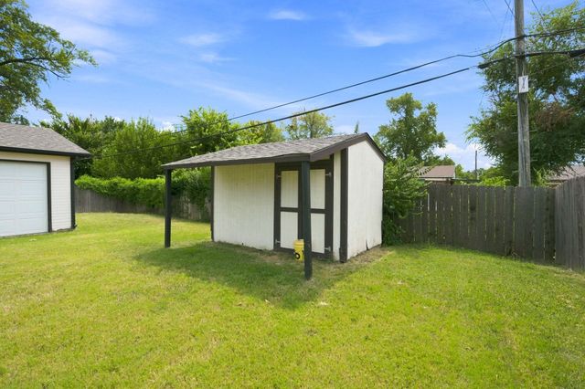8125 E Indianapolis St, Wichita, KS 67207