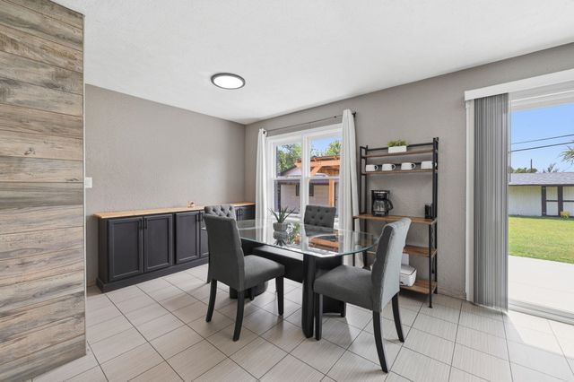8125 E Indianapolis St, Wichita, KS 67207