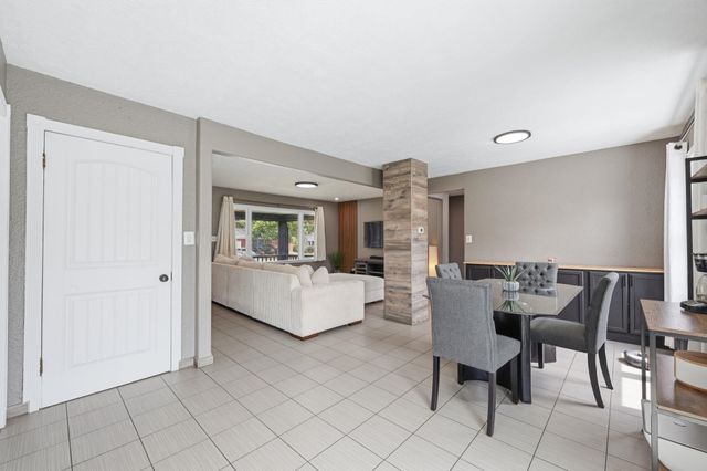 8125 E Indianapolis St, Wichita, KS 67207