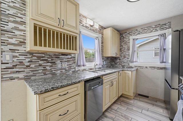 8125 E Indianapolis St, Wichita, KS 67207
