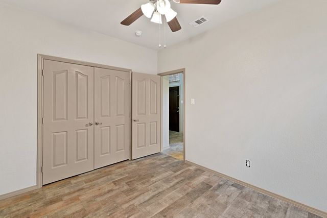 10913 Middleglen Road, Fort Worth, TX 76052