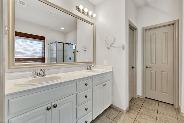 10913 Middleglen Road, Fort Worth, TX 76052