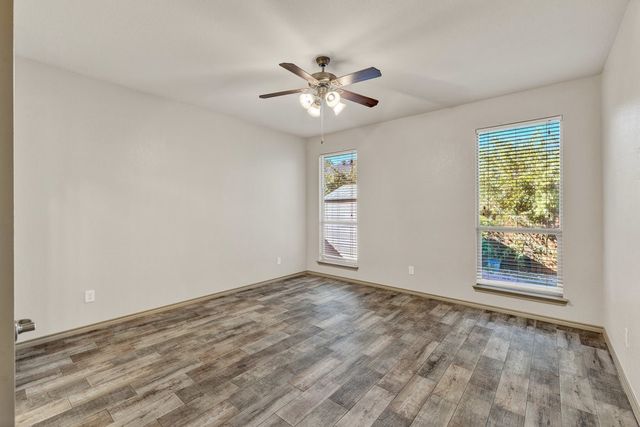 10913 Middleglen Road, Fort Worth, TX 76052