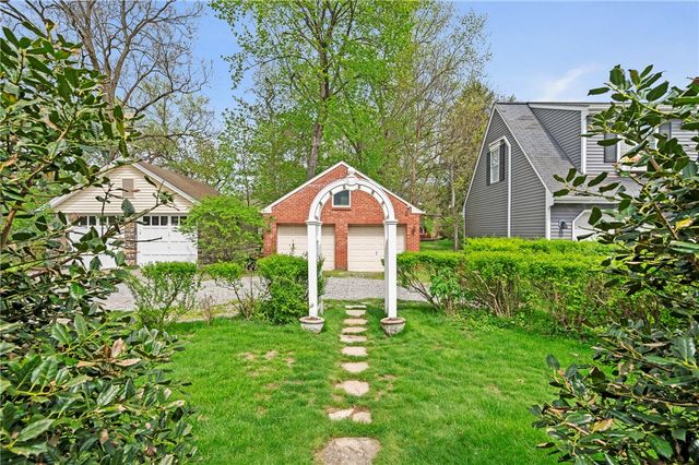 212 Pine Road, Edgeworth, PA 15143