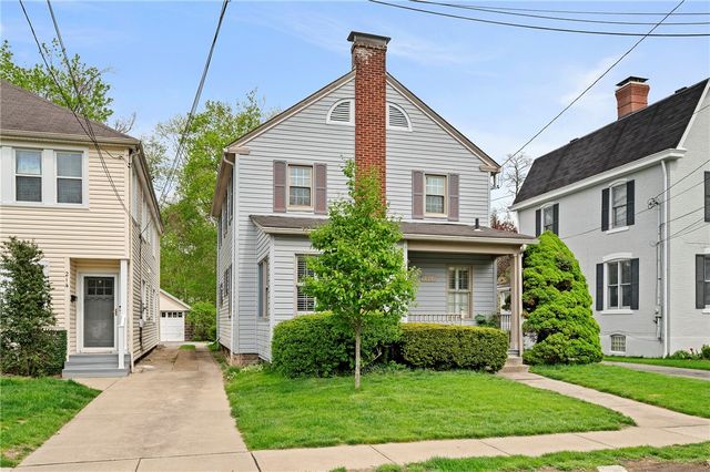 212 Pine Road, Edgeworth, PA 15143