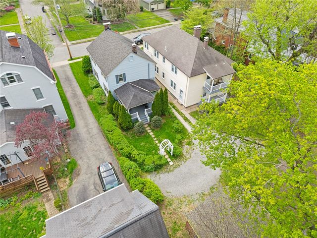 212 Pine Road, Edgeworth, PA 15143