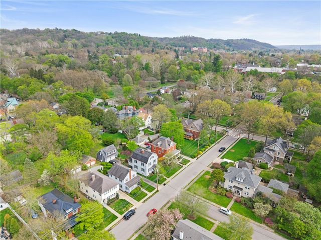 212 Pine Road, Edgeworth, PA 15143