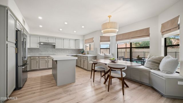 2553 E INDIGO BRUSH Road, Phoenix, AZ 85048