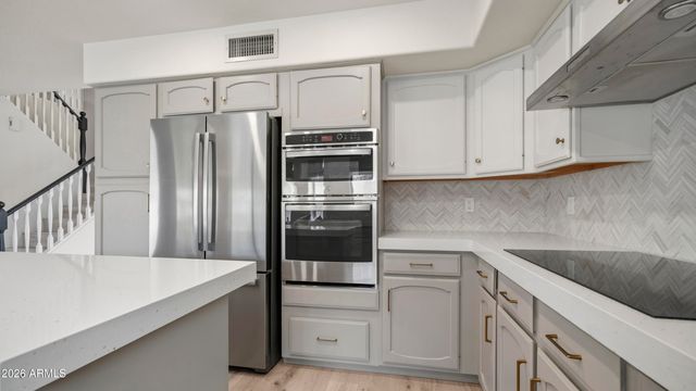 2553 E INDIGO BRUSH Road, Phoenix, AZ 85048