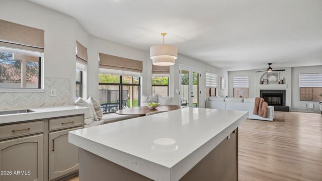 2553 E INDIGO BRUSH Road, Phoenix, AZ 85048