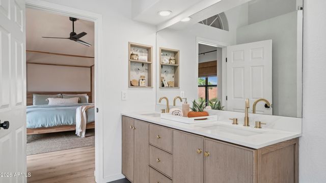 2553 E INDIGO BRUSH Road, Phoenix, AZ 85048