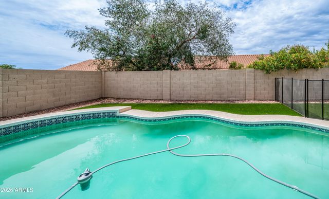2553 E INDIGO BRUSH Road, Phoenix, AZ 85048