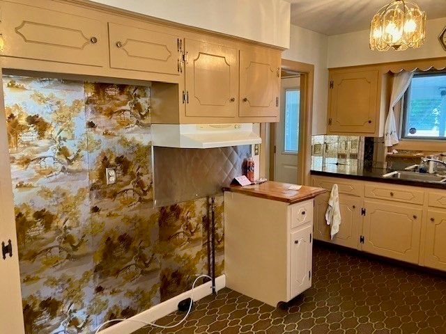 71 Seymour St., New Bedford, MA 02744