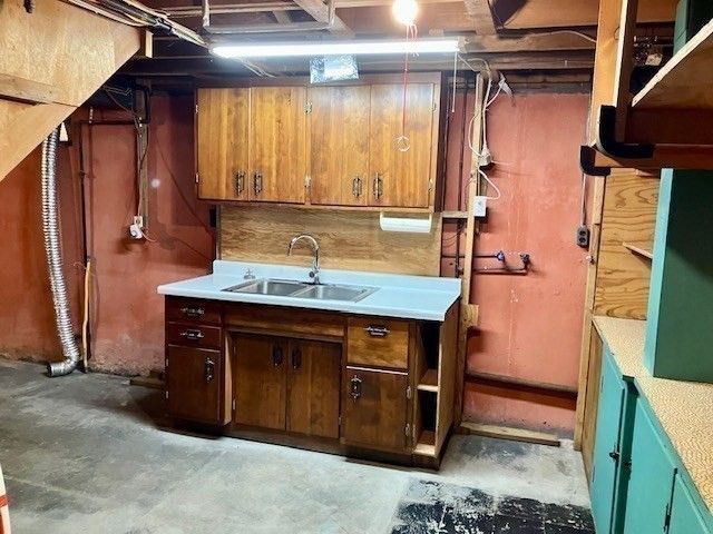 71 Seymour St., New Bedford, MA 02744