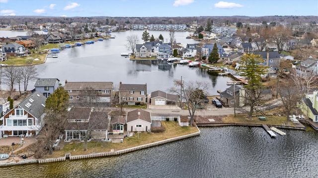 231 O'connor Street, Lake Orion Village, MI 48362