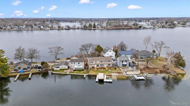 231 O'connor Street, Lake Orion Village, MI 48362