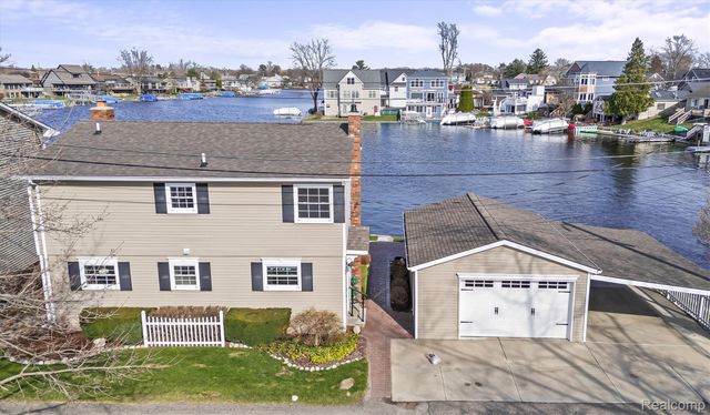 231 O'connor Street, Lake Orion Village, MI 48362