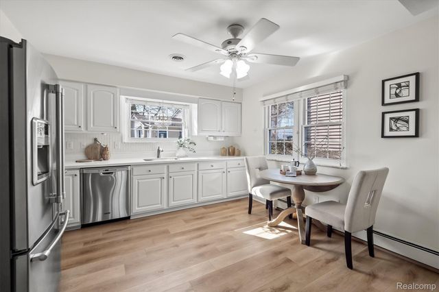 231 O'connor Street, Lake Orion Village, MI 48362