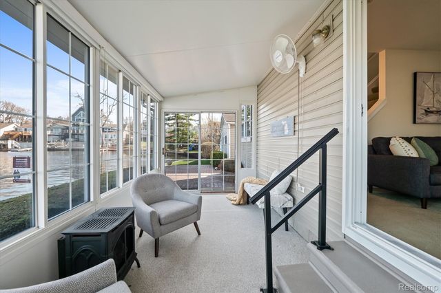 231 O'connor Street, Lake Orion Village, MI 48362