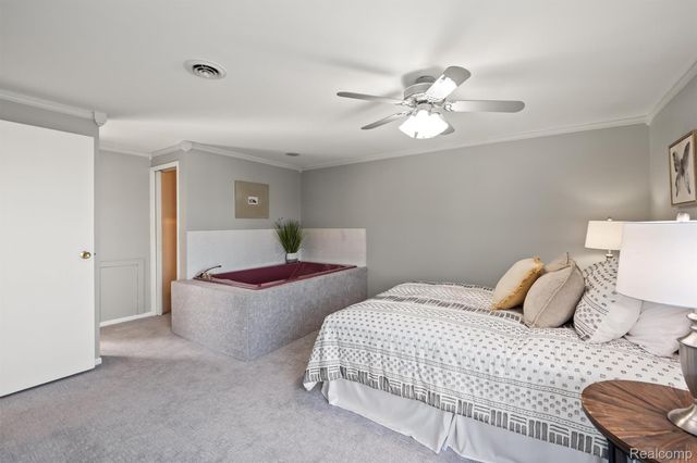 231 O'connor Street, Lake Orion Village, MI 48362