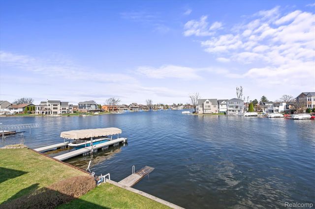 231 O'connor Street, Lake Orion Village, MI 48362