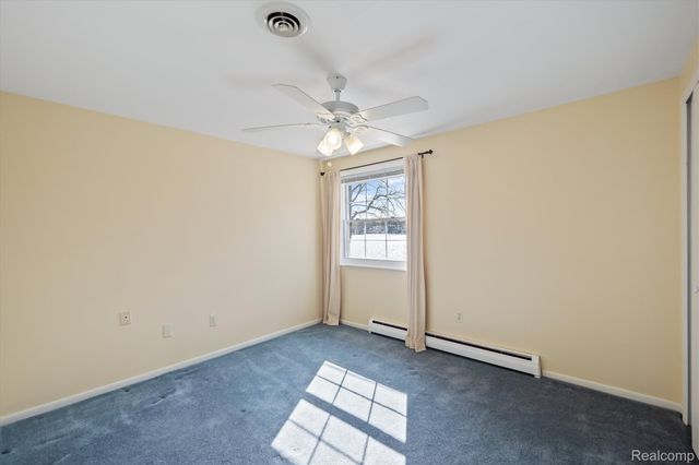 231 O'connor Street, Lake Orion Village, MI 48362