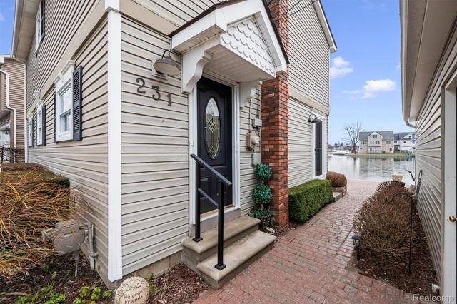 231 O'connor Street, Lake Orion Village, MI 48362