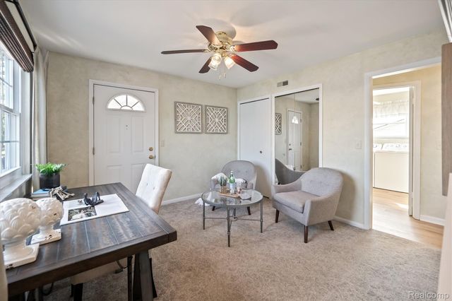 231 O'connor Street, Lake Orion Village, MI 48362
