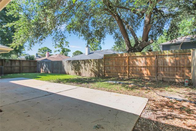 8235 Alabaster Drive, Houston, TX 77083