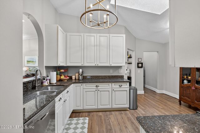 925 MAJESTIC CYPRESS Drive N, Jacksonville, FL 32233