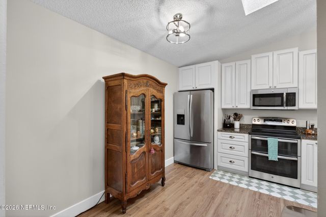 925 MAJESTIC CYPRESS Drive N, Jacksonville, FL 32233