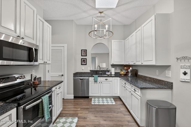 925 MAJESTIC CYPRESS Drive N, Jacksonville, FL 32233