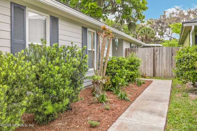 925 MAJESTIC CYPRESS Drive N, Jacksonville, FL 32233