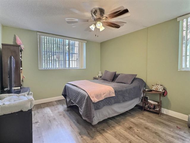 3150 Holiday Springs Boulevard 8-204, Margate, FL 33063