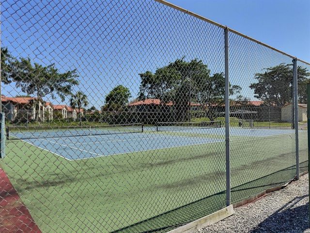 3150 Holiday Springs Boulevard 8-204, Margate, FL 33063