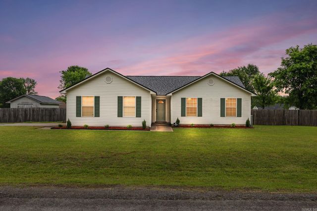 365 Crossroads Cove, Ward, AR 72176
