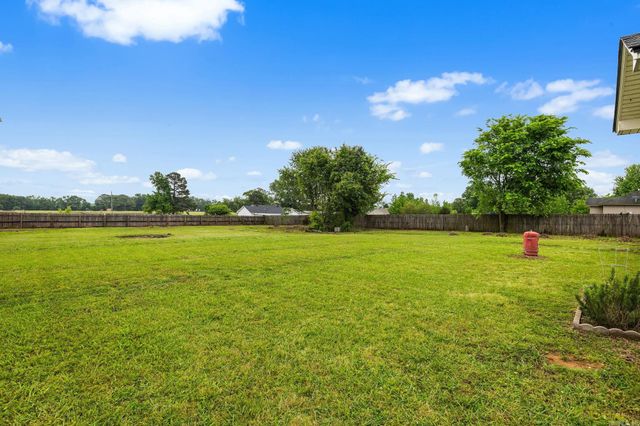 365 Crossroads Cove, Ward, AR 72176
