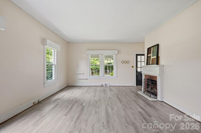 315 W Blakeney Street, Pageland, SC 29728
