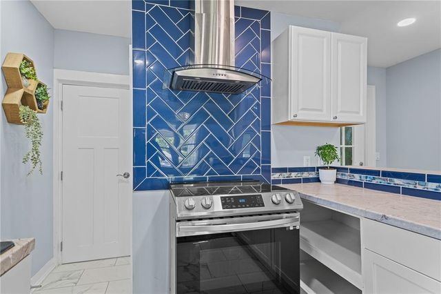 1219 S Glenwood Street, Independence, MO 64052