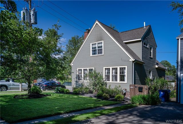 214 Roycroft Boulevard, Amherst, NY 14226