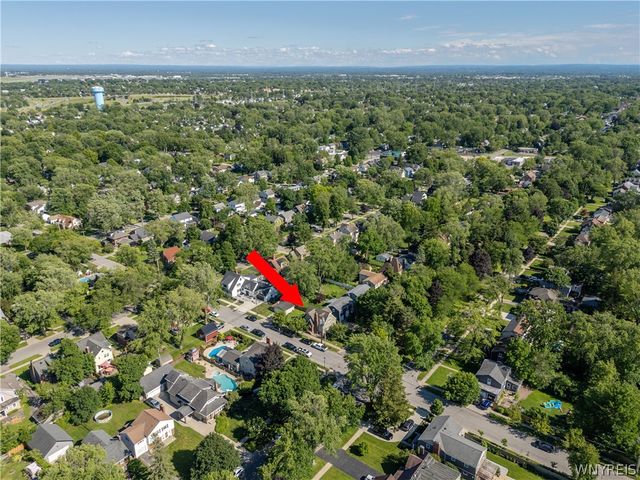 214 Roycroft Boulevard, Amherst, NY 14226
